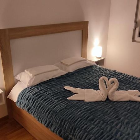 Apartmani Stari Aerodrom Podgorica Ngoại thất bức ảnh